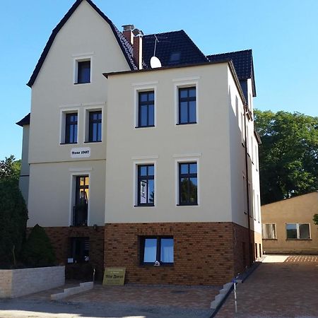 Guest House Altes Forstamt Eberswalde-Finow Ngoại thất bức ảnh